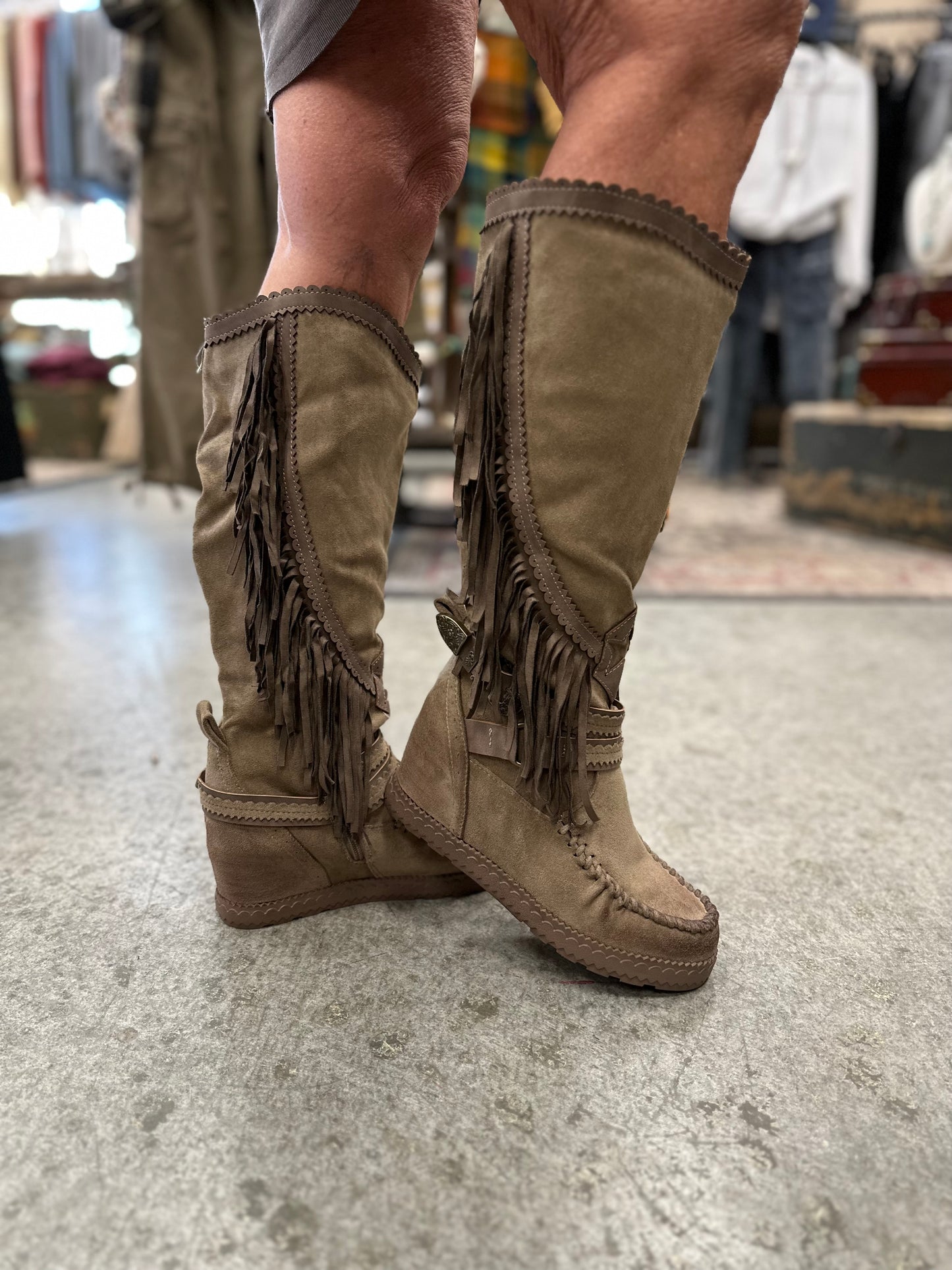 SUEDE TALL BOOT W/ FRINGE
