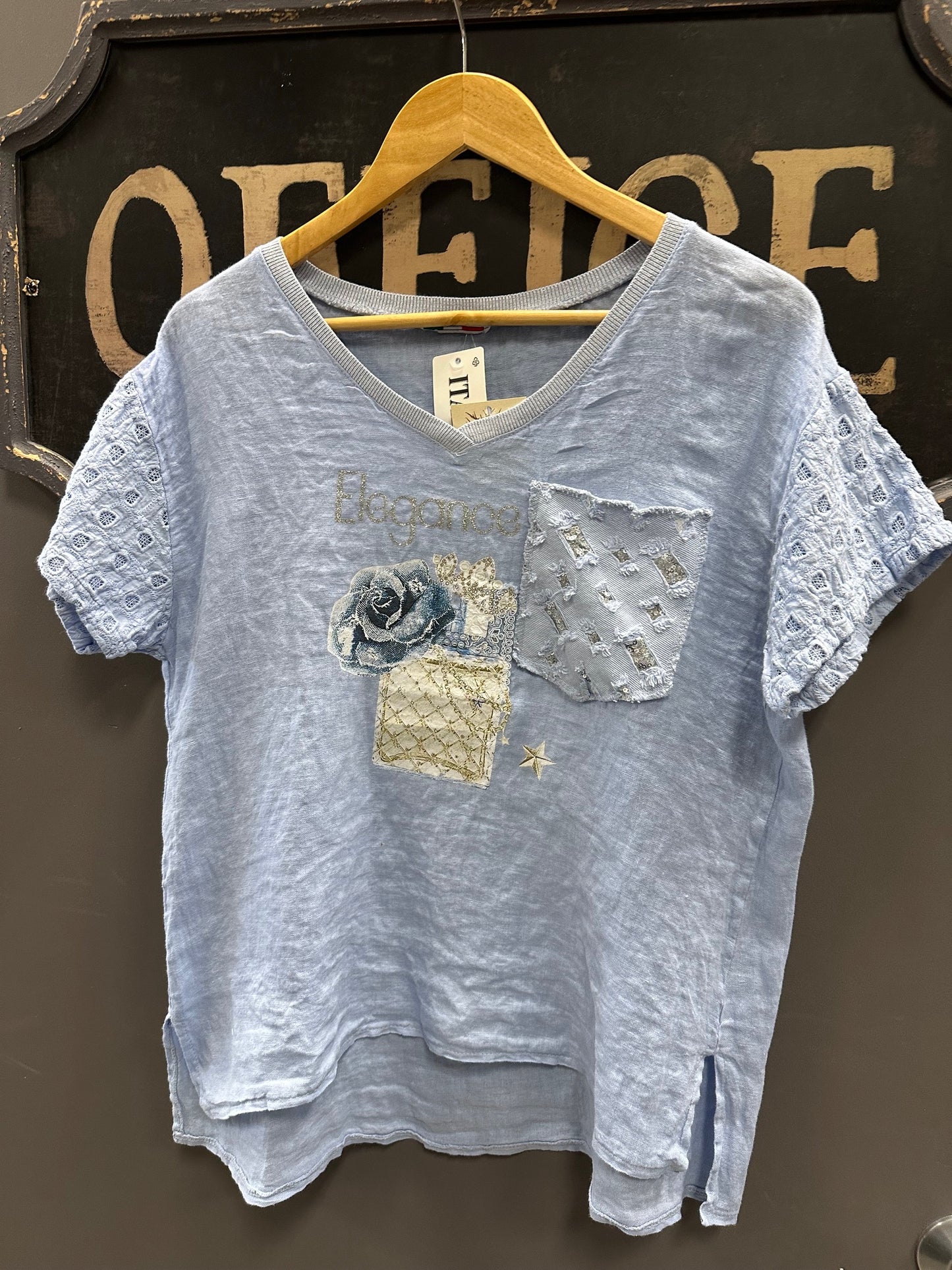 LINEN V-NECK T-SHIRT WITH FRONT AND SLEEVE DETAIL