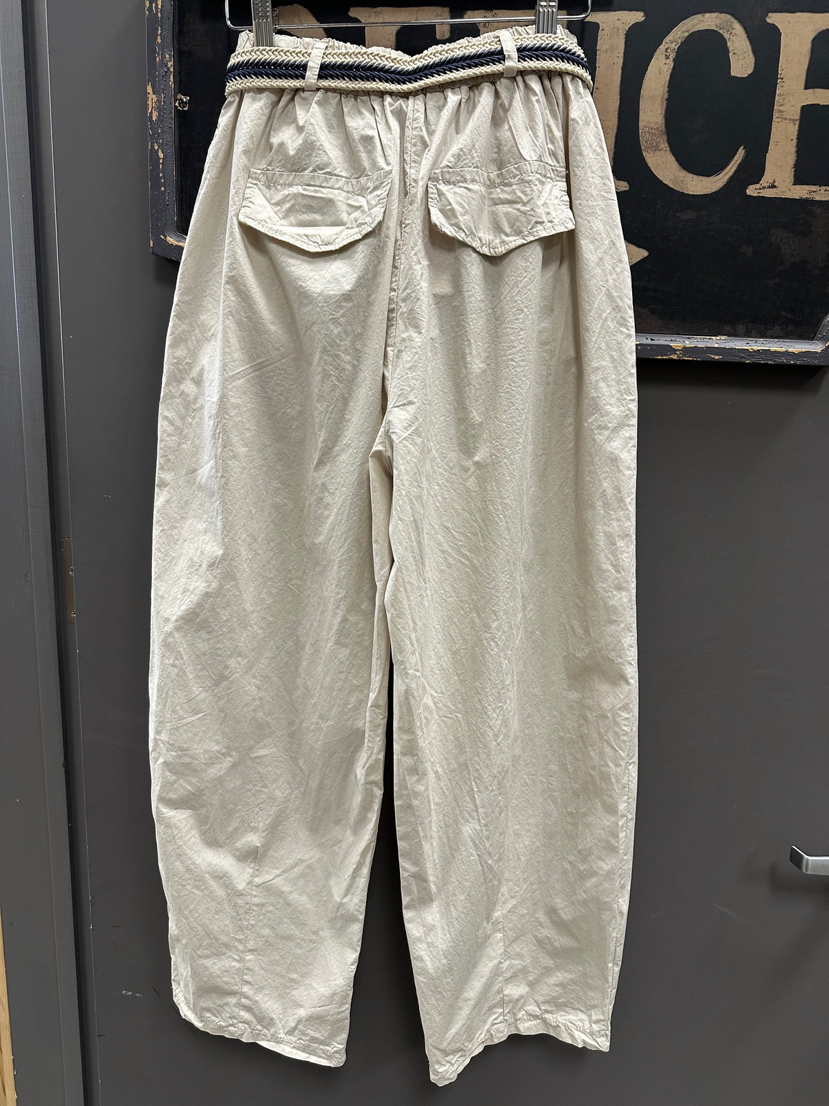 CASUAL PLEATED TROUSER PANT, ELASTIC WAISTBAND AND BRAIDED BELT