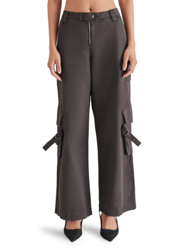 STEVE MADDEN CARGO PANTS WITH FRONT ZIPPER DETAIL