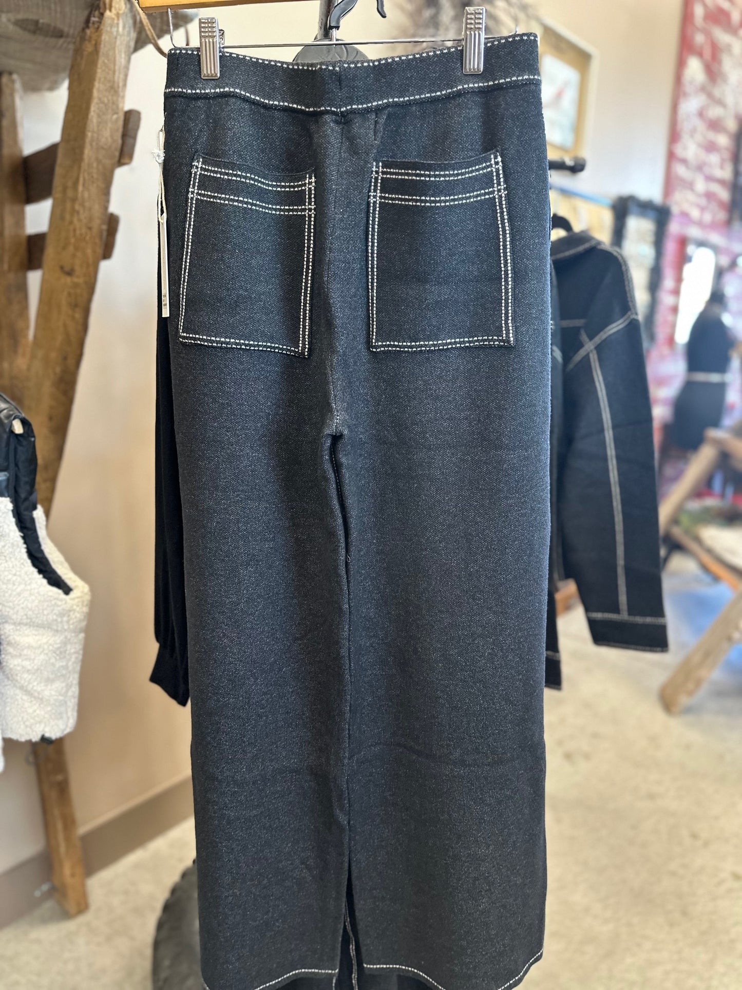 BLACK W/ IVORY STITCHING FLARE PANT