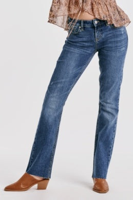 SLIM STRAIGHT DESTRUCTED FRAYED HEM POCKET DETAIL