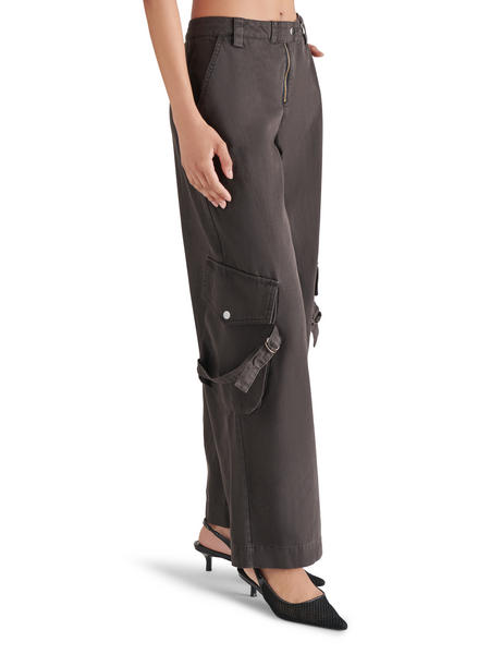 STEVE MADDEN CARGO PANTS WITH FRONT ZIPPER DETAIL