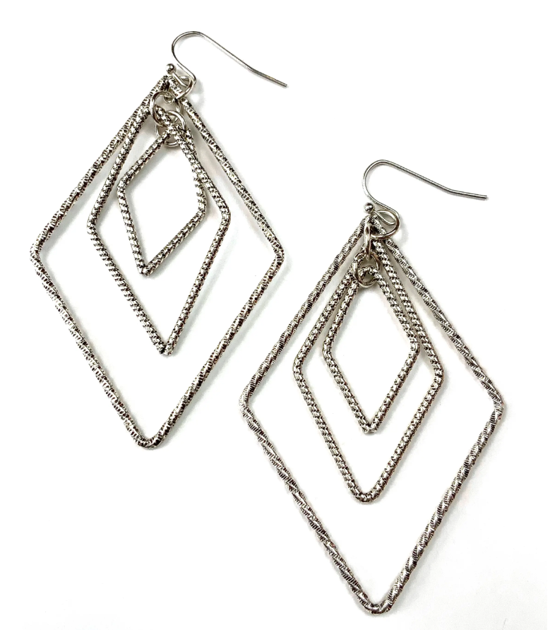 GRADUATING DIAMOND DANGLES