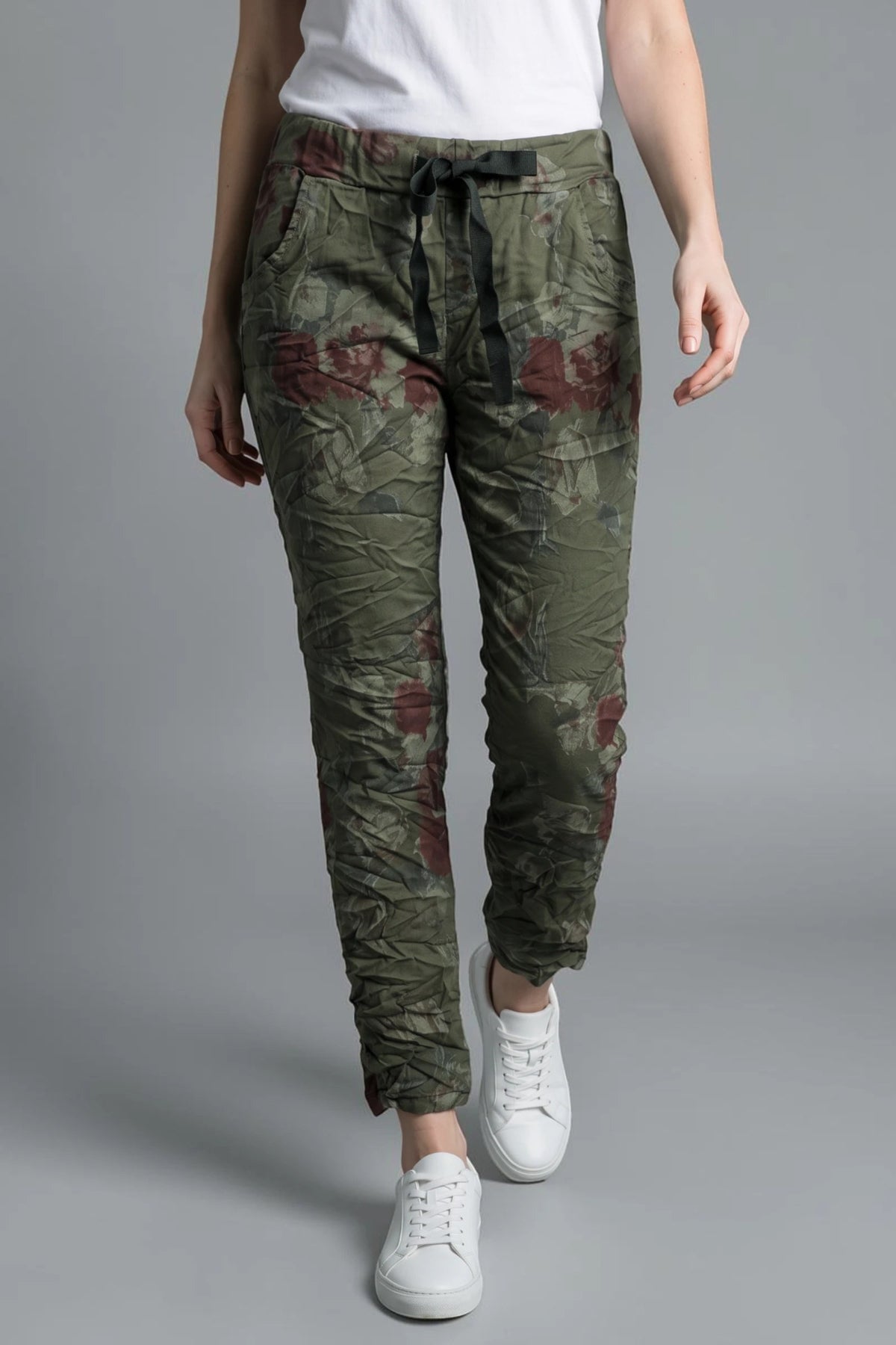 FLOWER PULL ON CRINKLE PANT