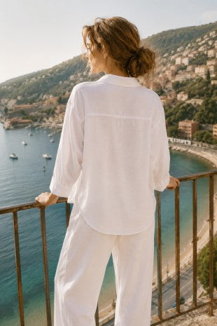 AIRY COLLARED TOP WITH PUFFED HEM
