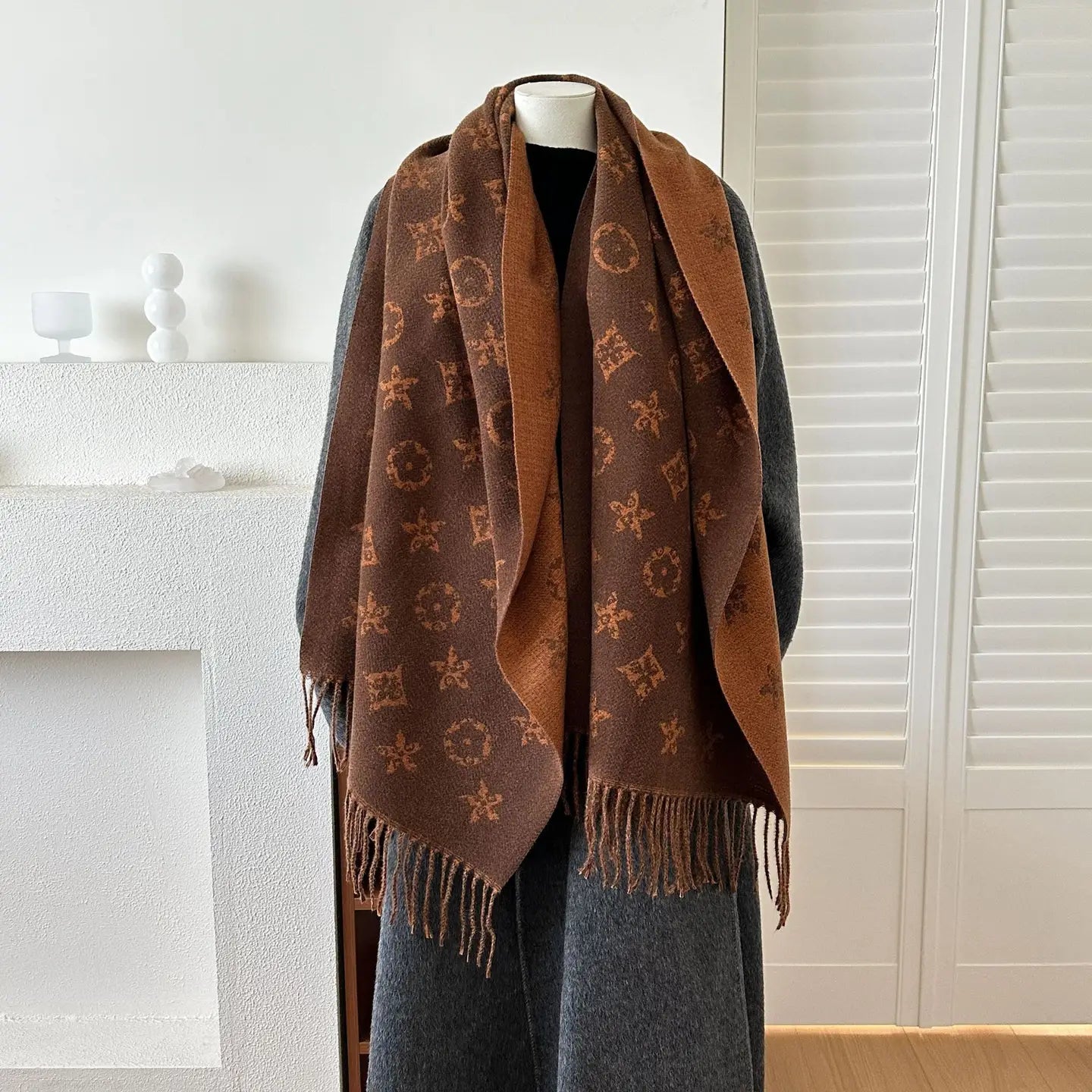 GEOMETRIC REVERSIBLE JACQUIRED FRINGE SCARF