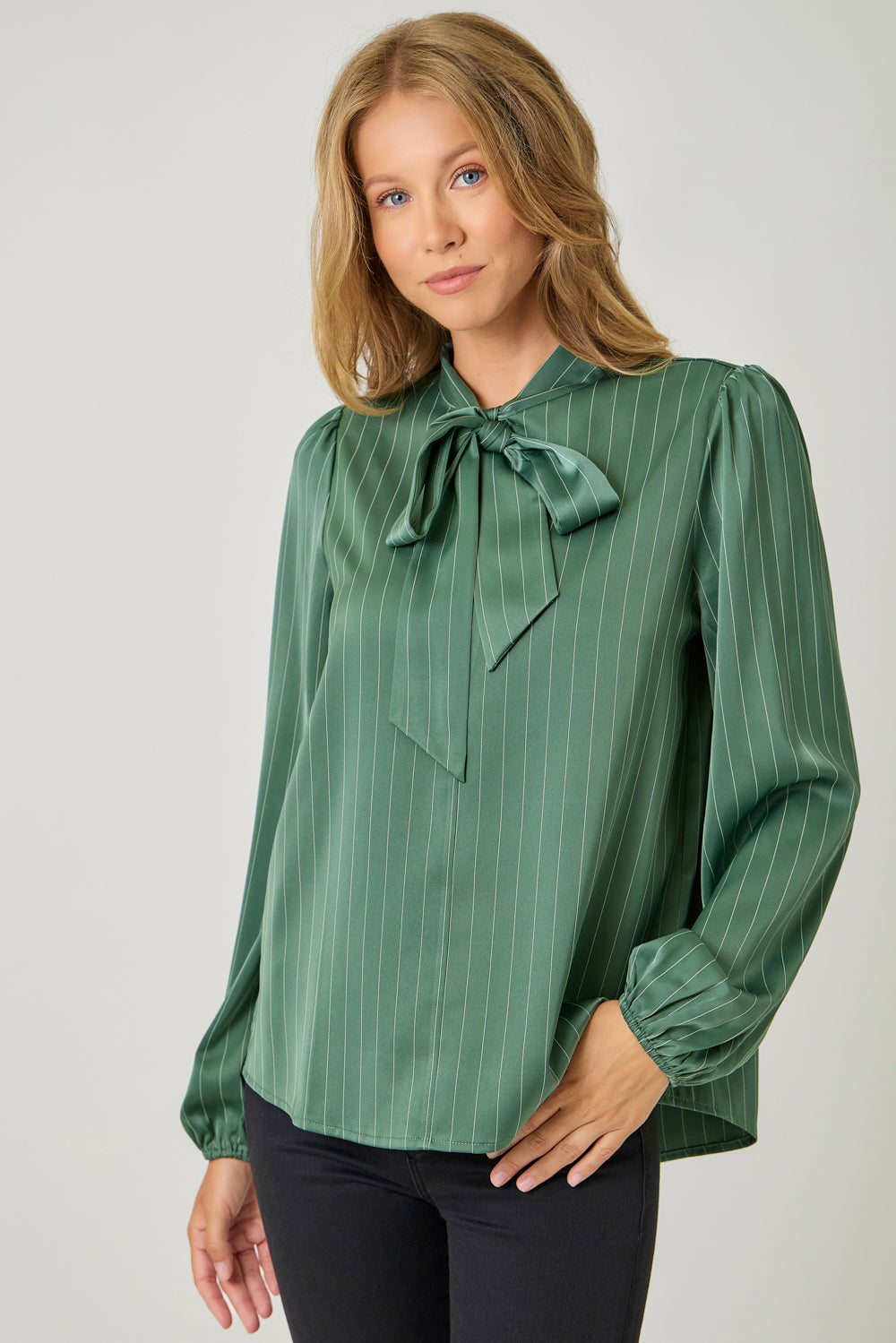 RIBBON TIE STRIPE BLOUSE