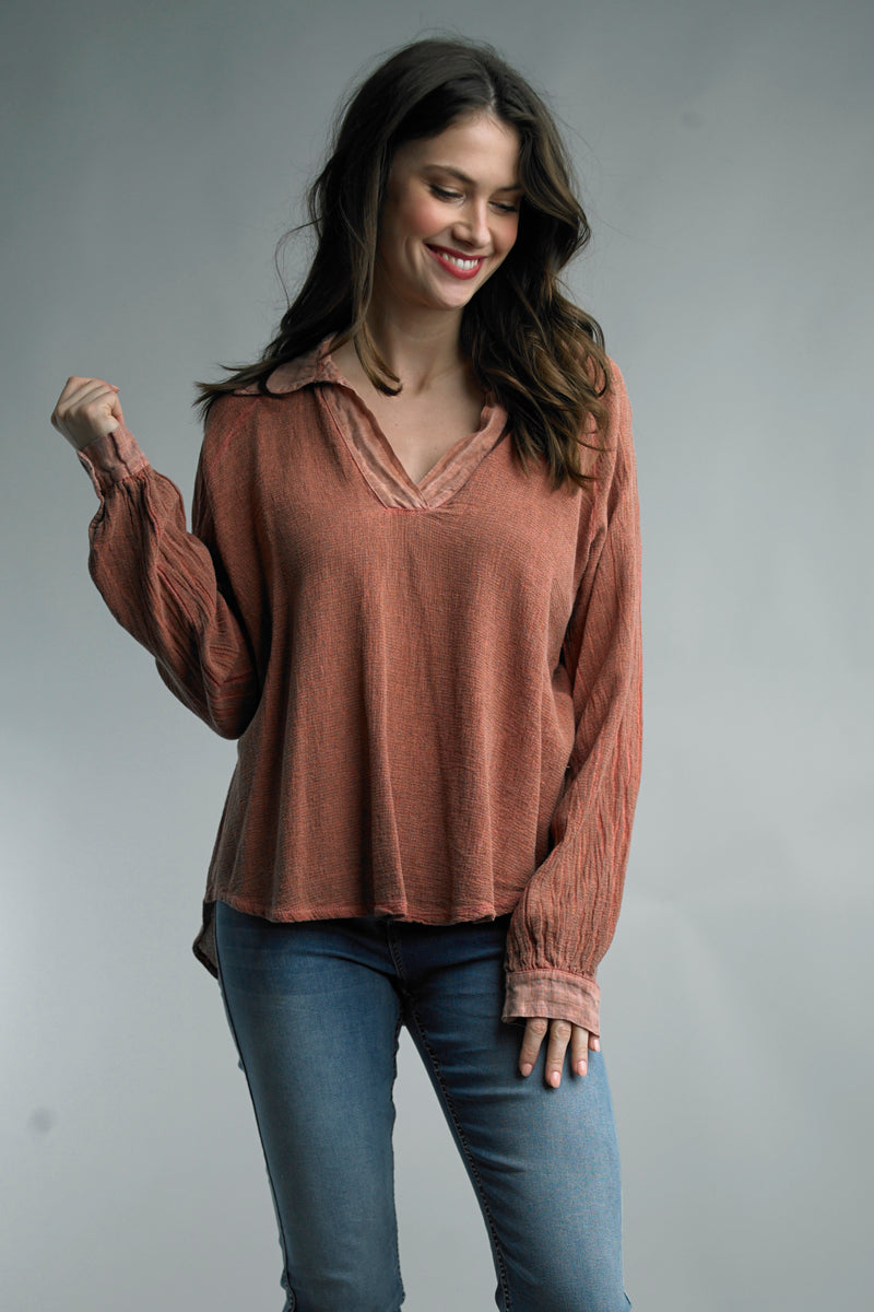 COLLARED LONG SLEEVE TOP