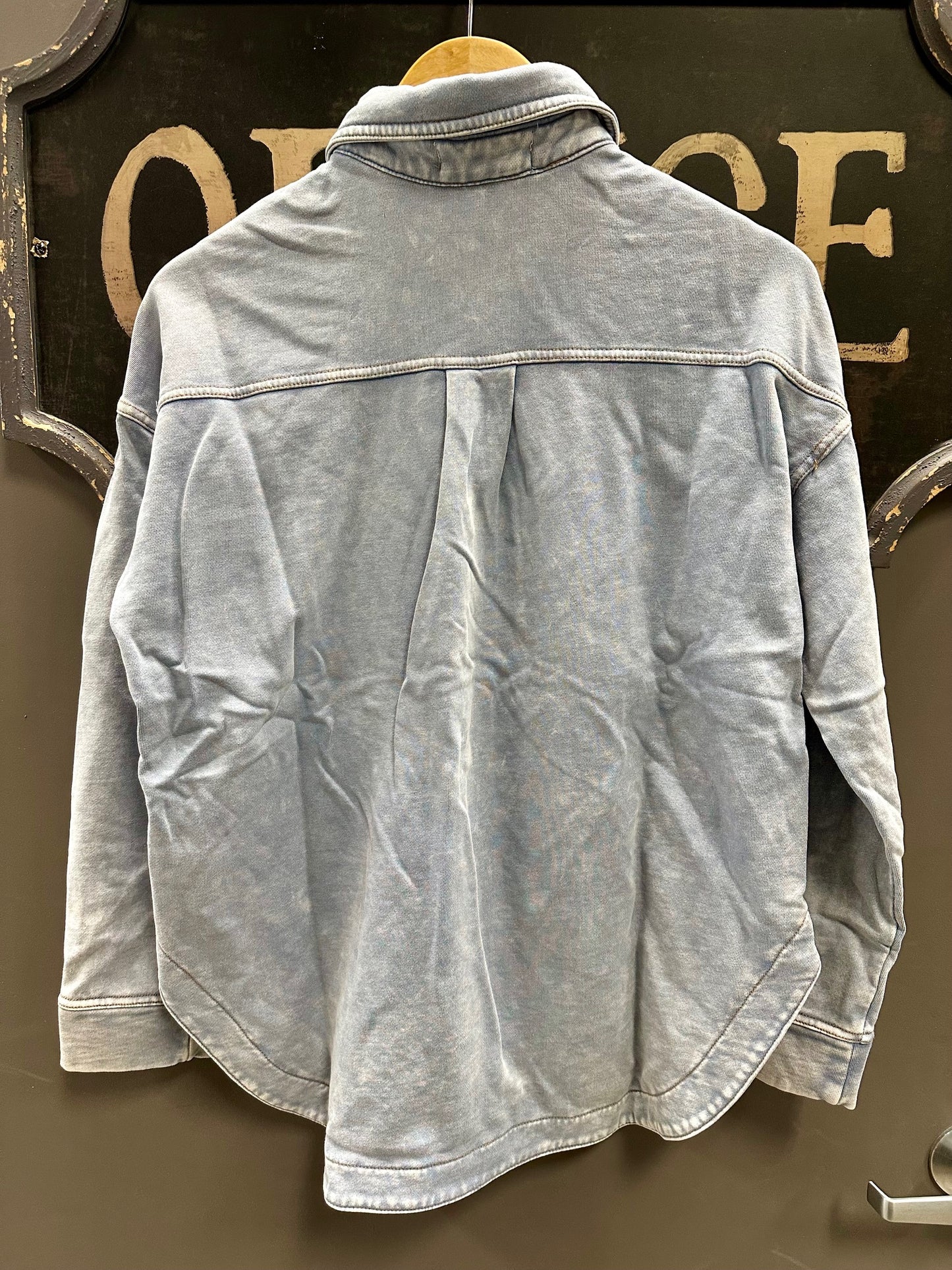 ACID WASHED COLLARED BUTTON DOWN KNIT TOP