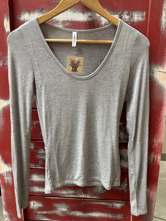 DOUBLE LAYERED BABY HACCI SCOOP NECK LONG SLEEVE TOP