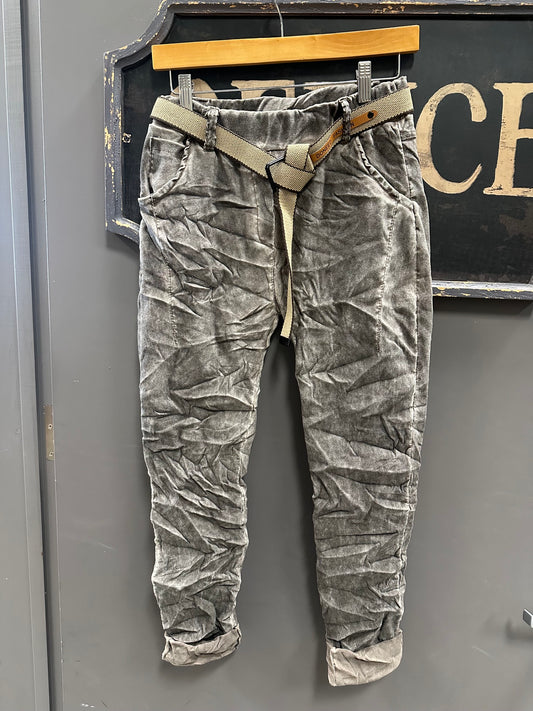 PULL ON CRINKLE FRONT/BACK POCKETS PANT WITH BELT