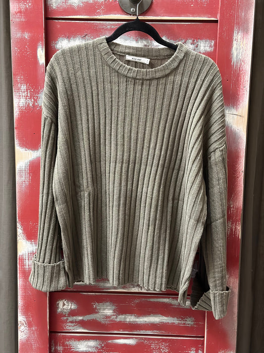 LONG SLEEVE CUFFED RIBBED SWEATER