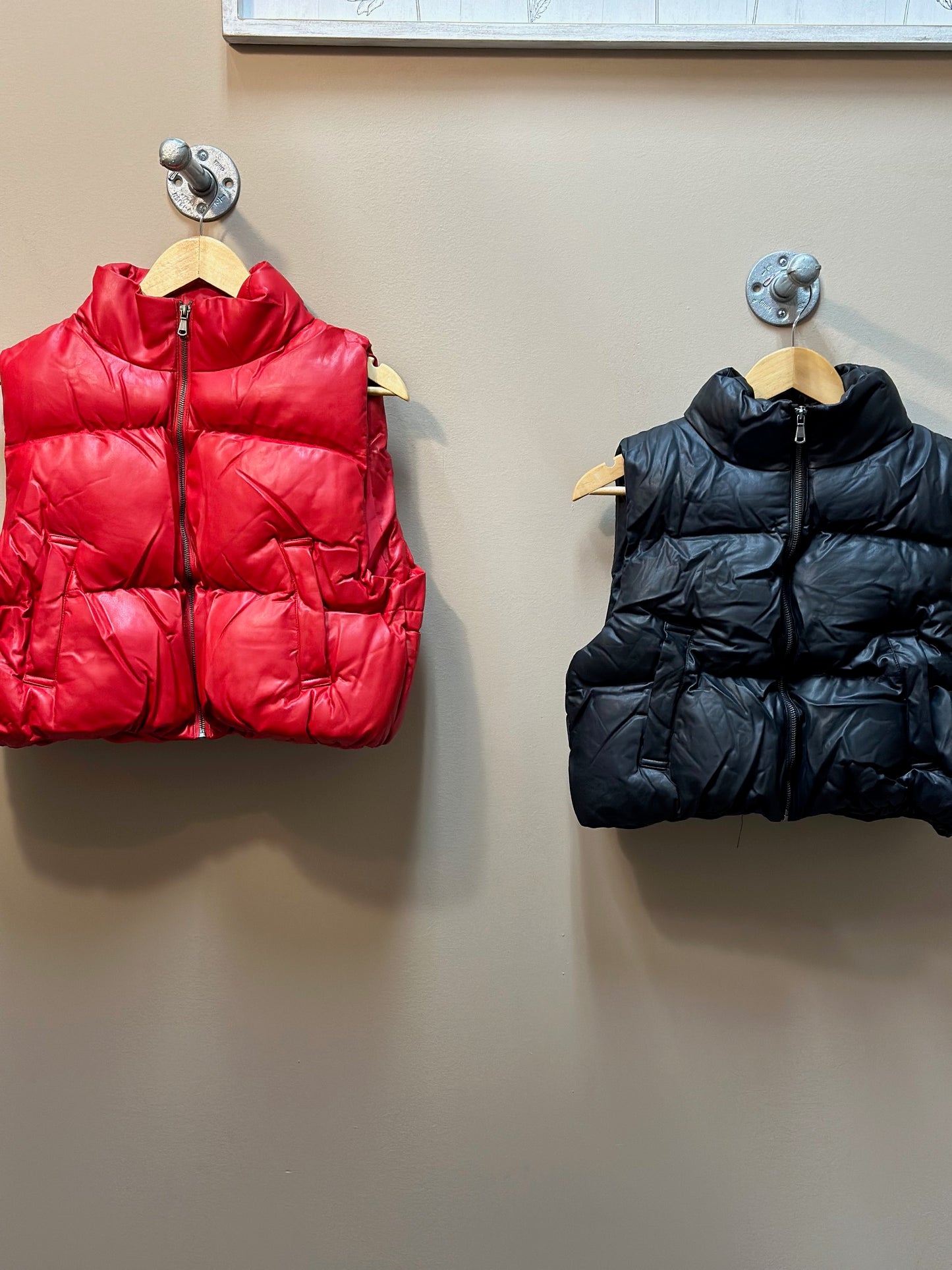 PUFFER ZIP UP VEST