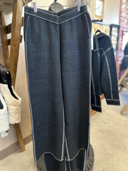 BLACK W/ IVORY STITCHING FLARE PANT