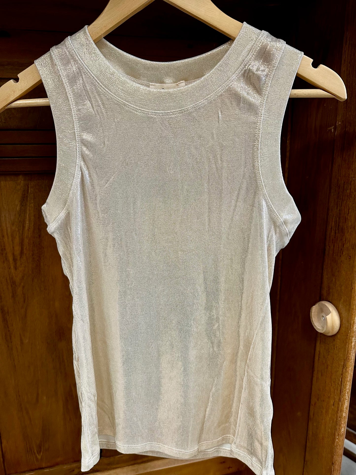 GLITTER SLEEVELES TOP