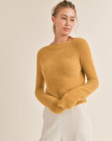FUZZY PULL OVER SWEATER