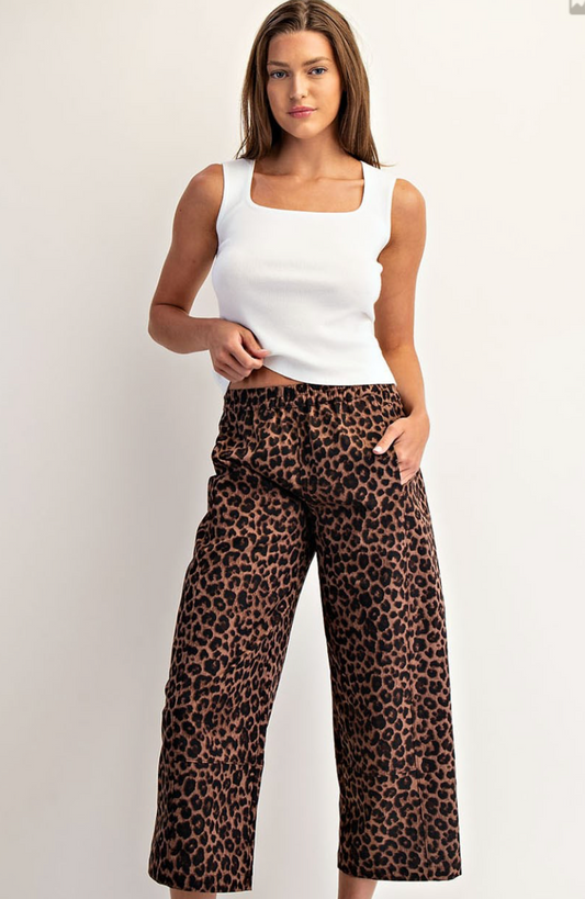 LEOPARD PRINT PANT WITH AN ELASTIC WAIST