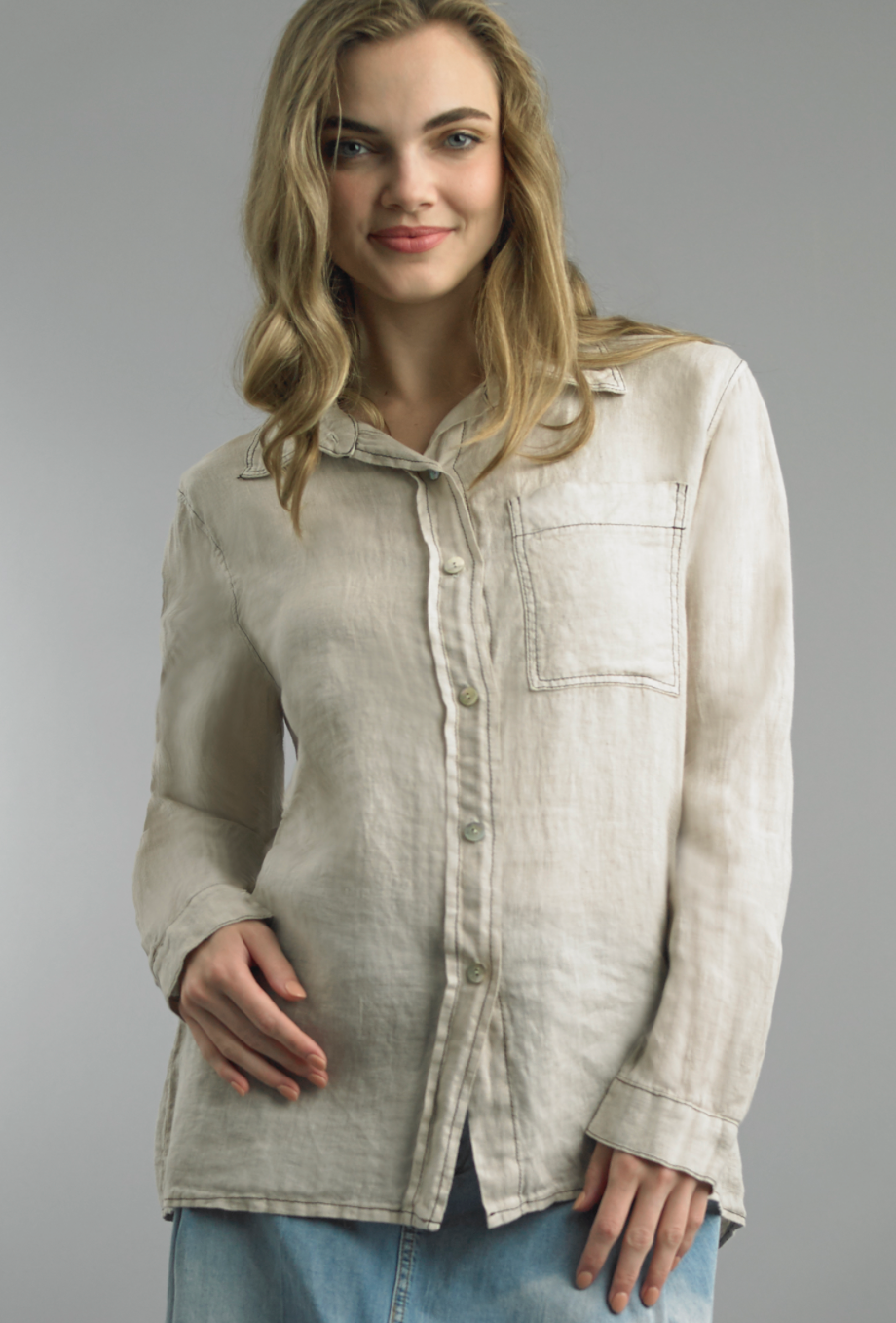 BUTTON DOWN STITCH TRIM SHIRT