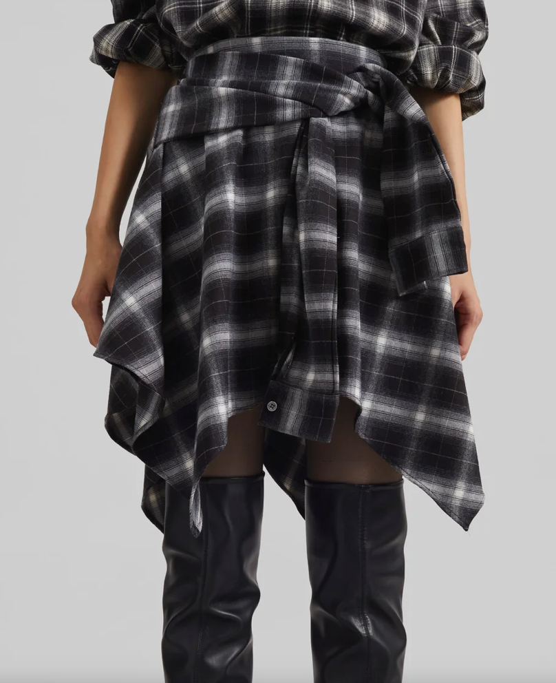 ASYMETRICAL PLAID SKIRT WITH A FRONT TIE SLEEVE