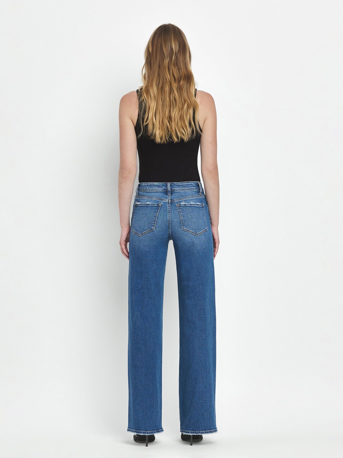 MID RISE FULL LENGTH WIDE LEG JEAN
