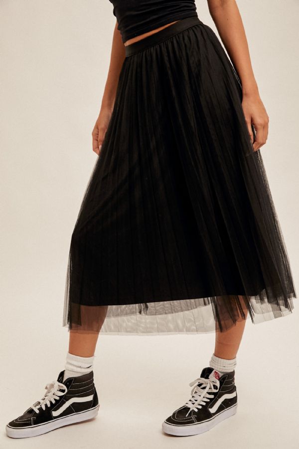 LAYERED MESH PLEATED SKIRT