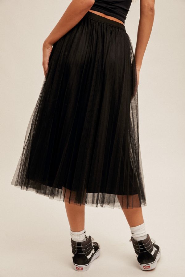 LAYERED MESH PLEATED SKIRT