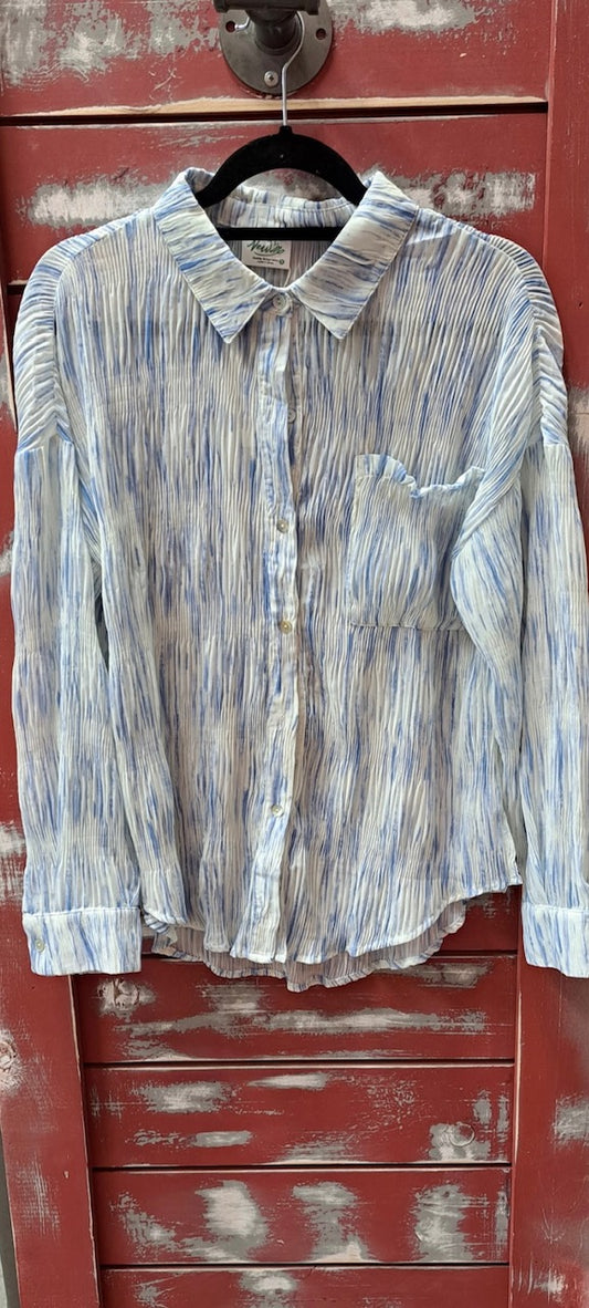 PLEATED PATTERN BUTTON DOWN BLOUSE