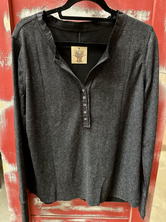 LONG SLEEVE HENLEY TOP