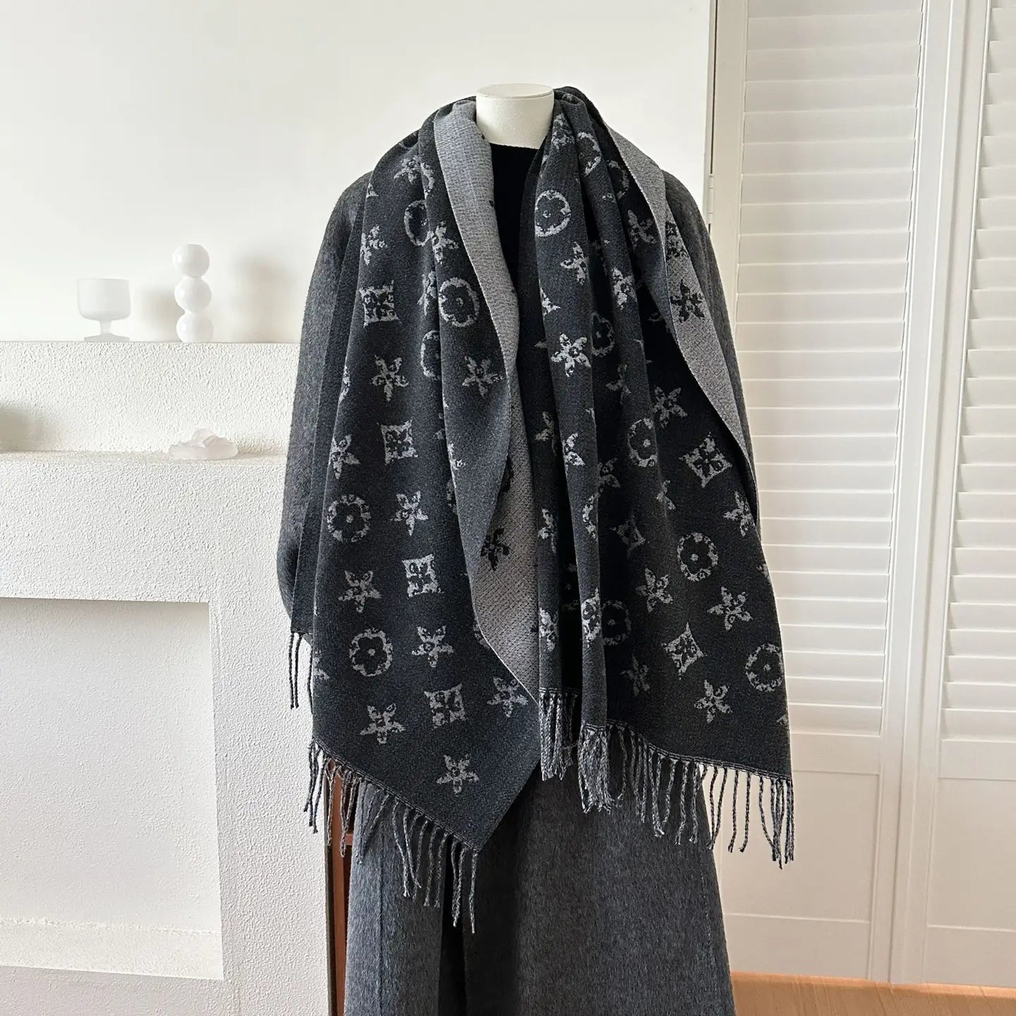 GEOMETRIC REVERSIBLE JACQUIRED FRINGE SCARF