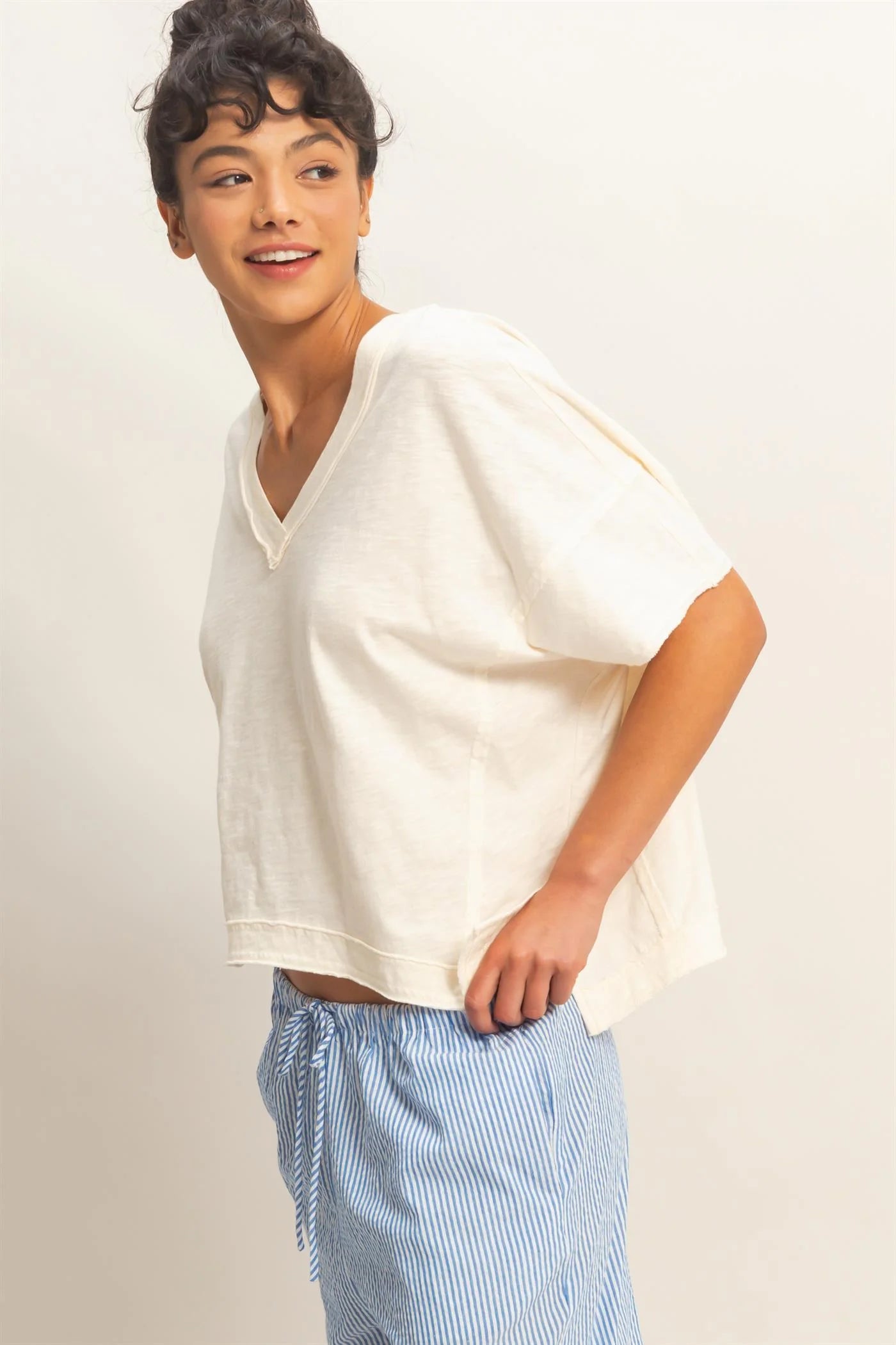 NOT YOUR ORDINARY PLAN V-NECK SHORT SLEEVE T-SHIRT