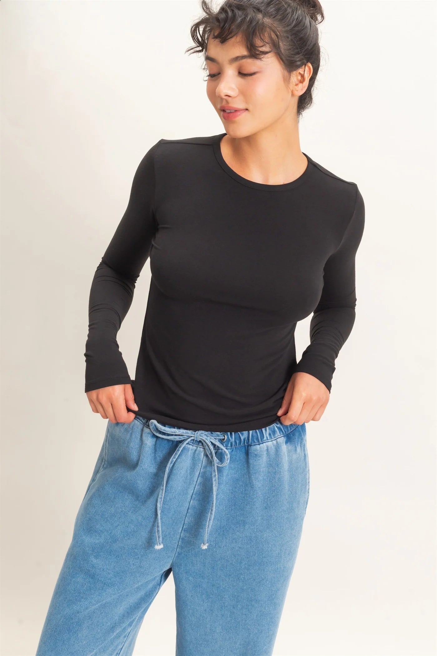 CREW NECK LONG SLEEVE TOP