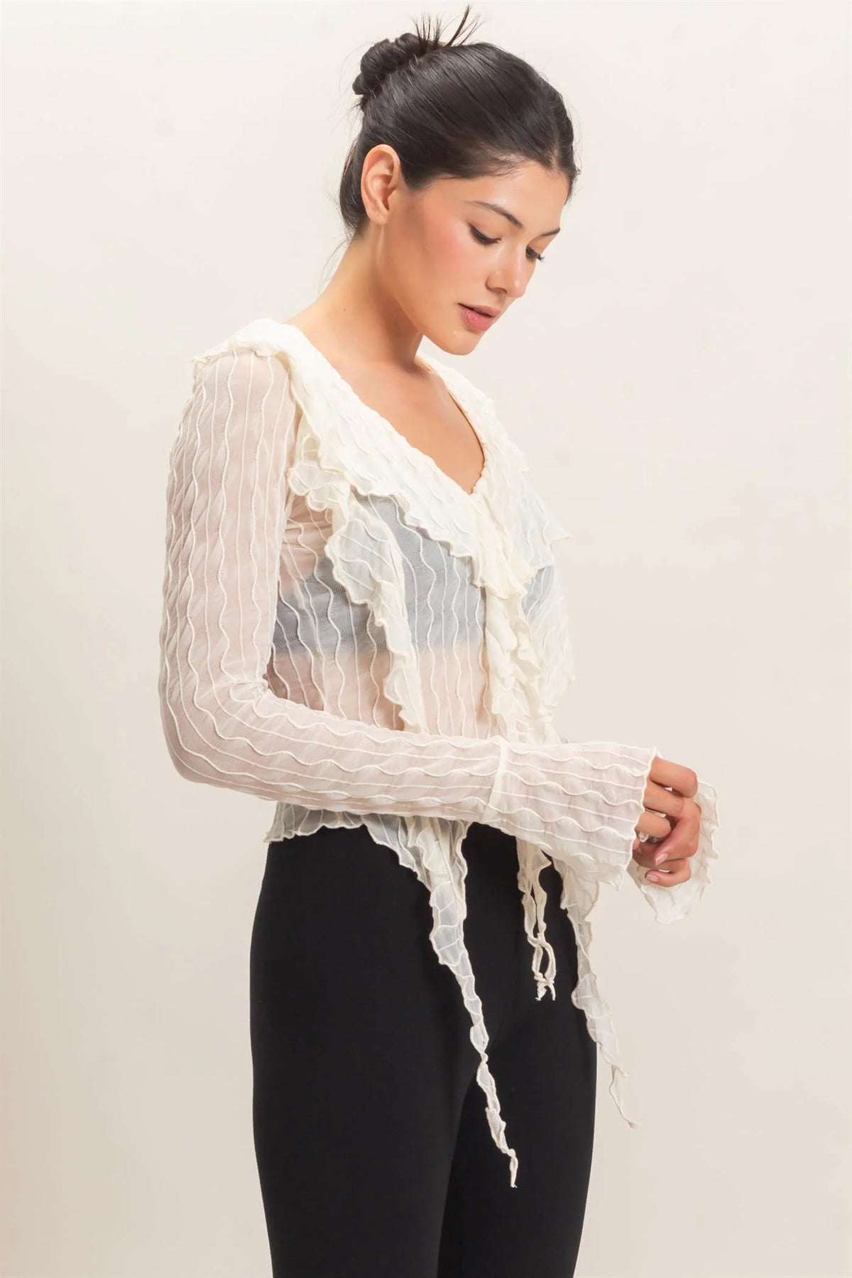 TEXTURED V-NECK TOP