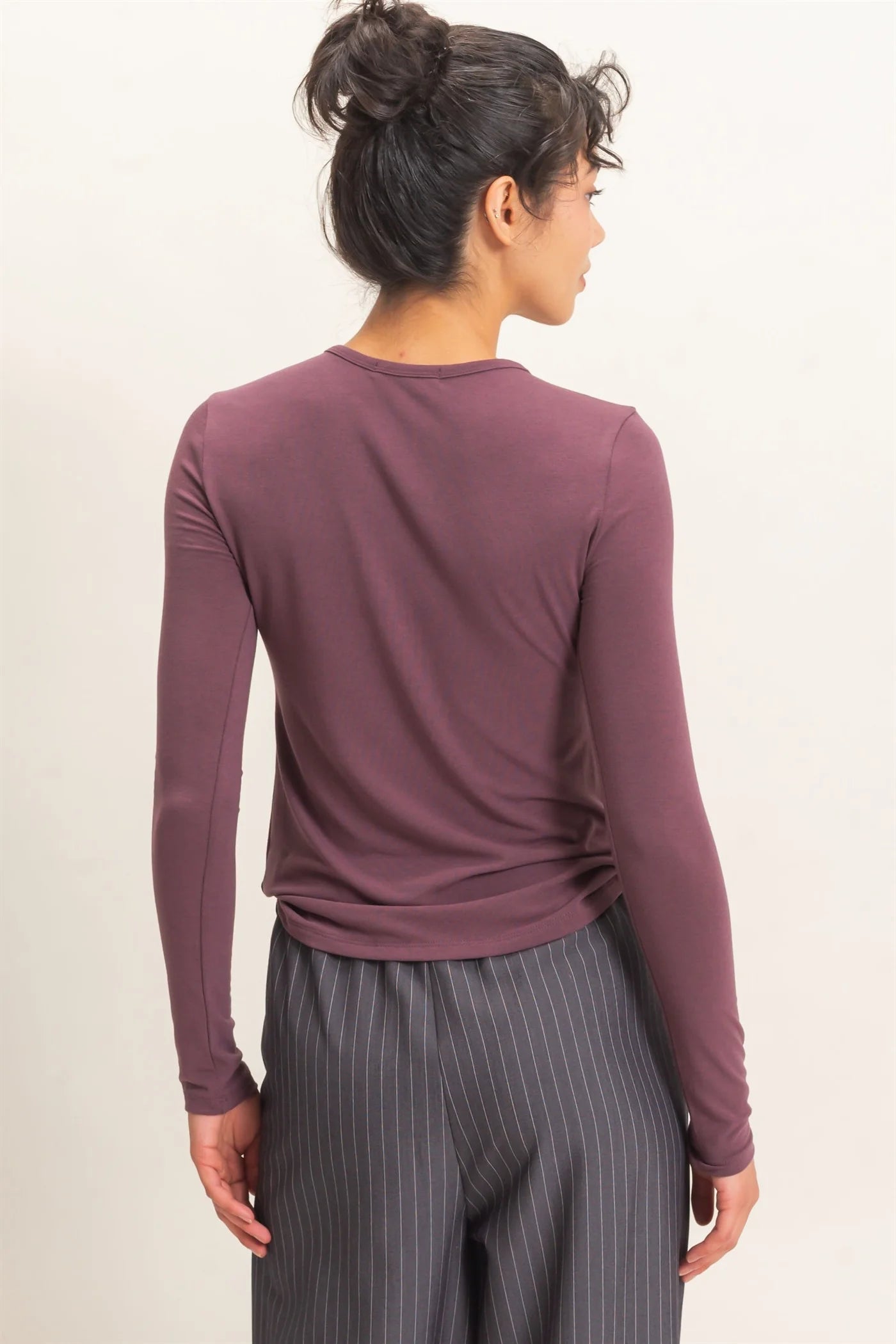 CREW NECK LONG SLEEVE TOP