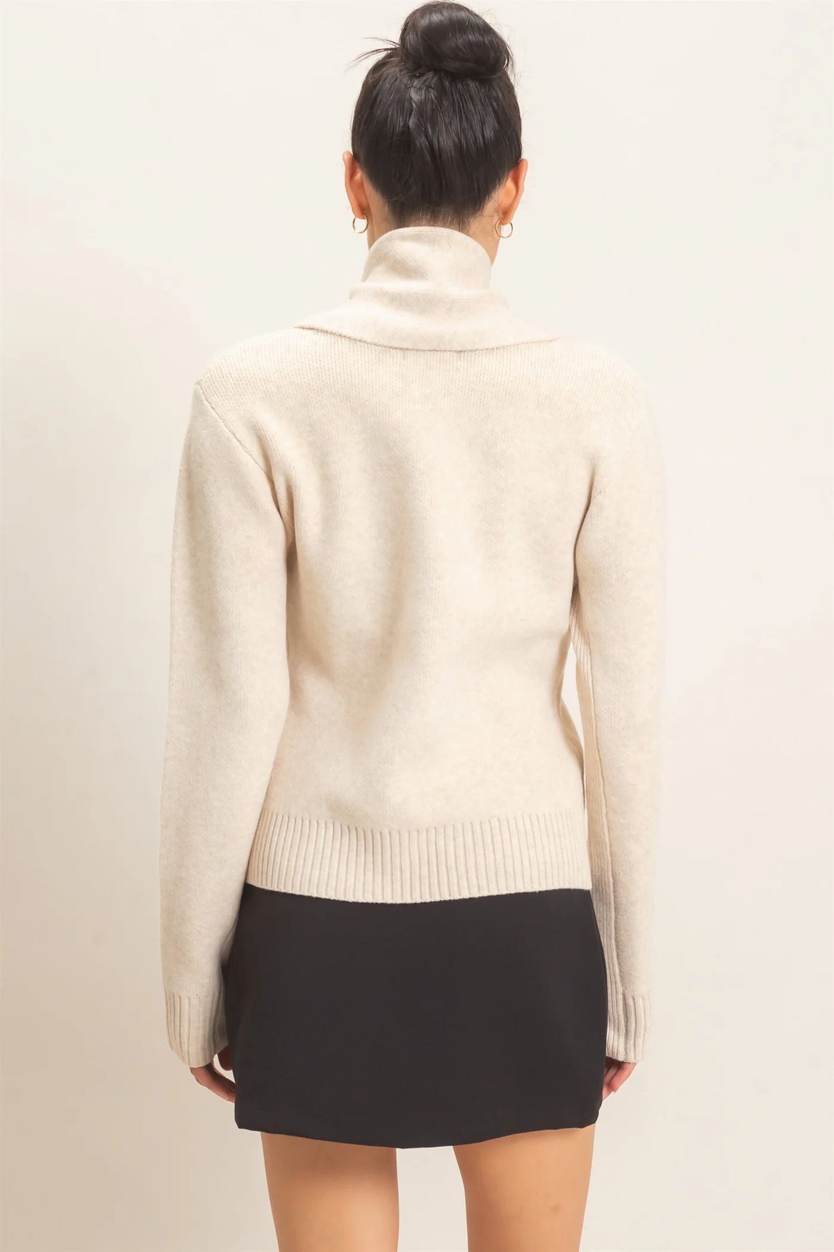 ATTACHED SCARF BUTTON FRONT CARDIGAN