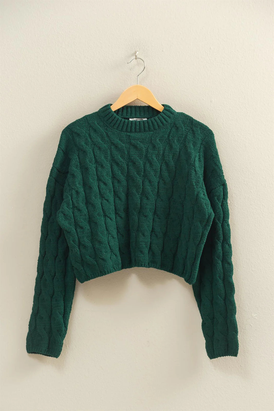 TEXTURED CREW NECK CABLE KNIT SWEATER