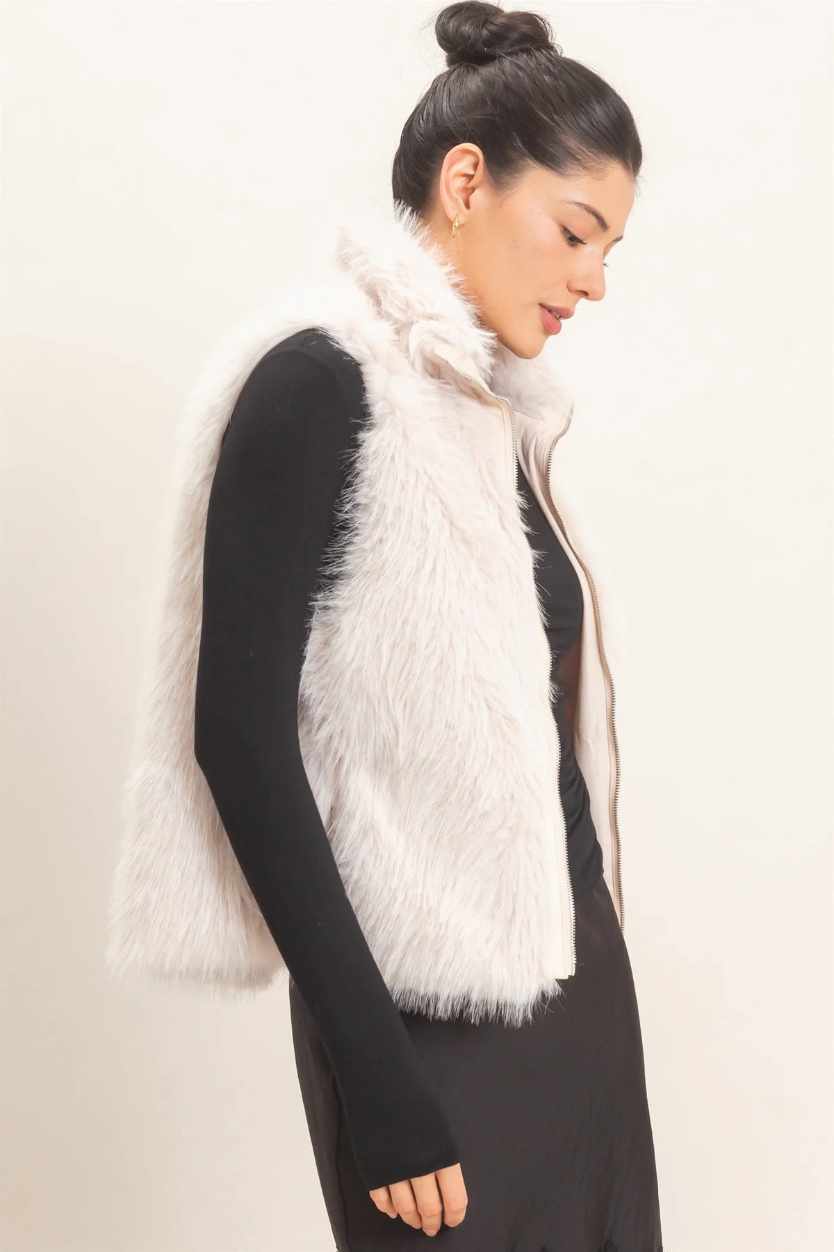 FAUX FUR ZIP-UP OUTERWEAR VEST