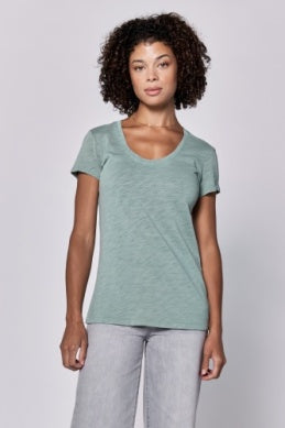 SCOOP NECK SHORT SLEEVE RELAXED T-SHIRT